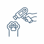 Disegno lineare di una mano che tiene uno scanner o una pistola termica puntata su una zampa di animale sollevata, che illustra Servizi Veterinari in un contesto di cura degli animali domestici.